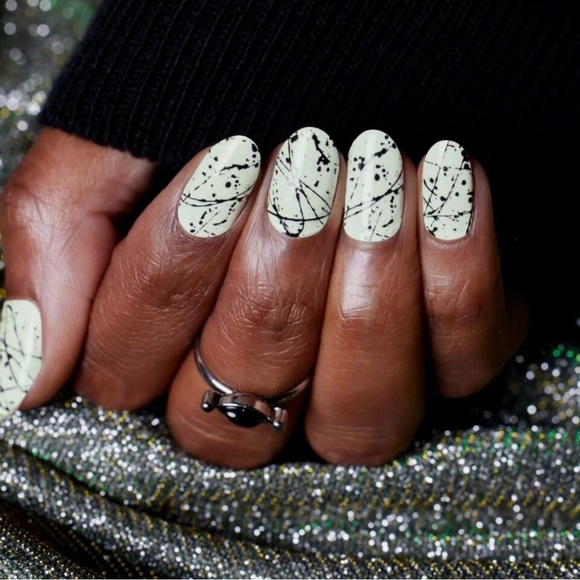 color Street Nail Set Ghost Town - Picture 2 of 13